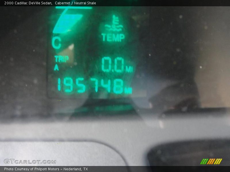 Cabernet / Neutral Shale 2000 Cadillac DeVille Sedan