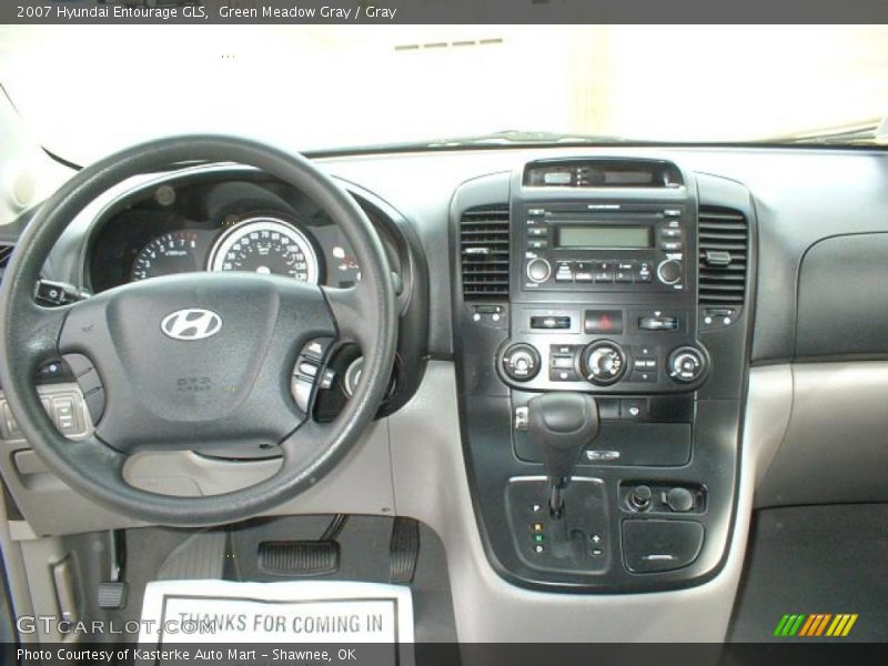 Green Meadow Gray / Gray 2007 Hyundai Entourage GLS
