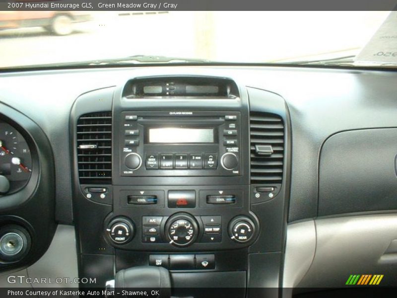 Green Meadow Gray / Gray 2007 Hyundai Entourage GLS