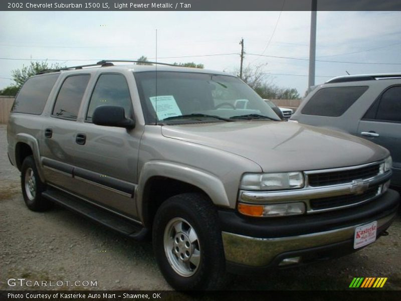 Light Pewter Metallic / Tan 2002 Chevrolet Suburban 1500 LS