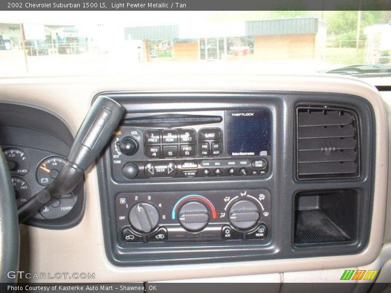 Light Pewter Metallic / Tan 2002 Chevrolet Suburban 1500 LS