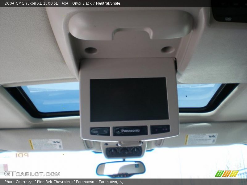 Onyx Black / Neutral/Shale 2004 GMC Yukon XL 1500 SLT 4x4