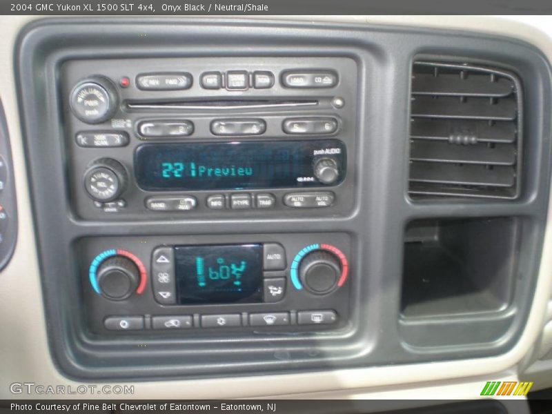 Onyx Black / Neutral/Shale 2004 GMC Yukon XL 1500 SLT 4x4