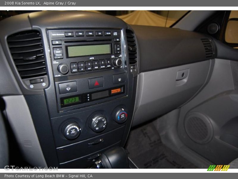 Alpine Gray / Gray 2008 Kia Sorento LX