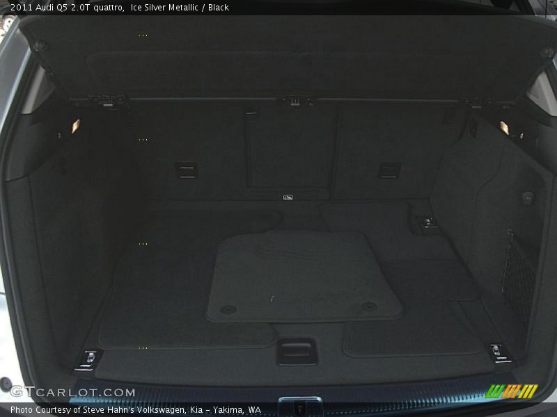 Ice Silver Metallic / Black 2011 Audi Q5 2.0T quattro