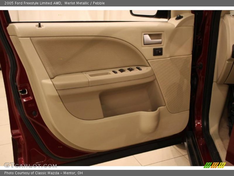 Merlot Metallic / Pebble 2005 Ford Freestyle Limited AWD