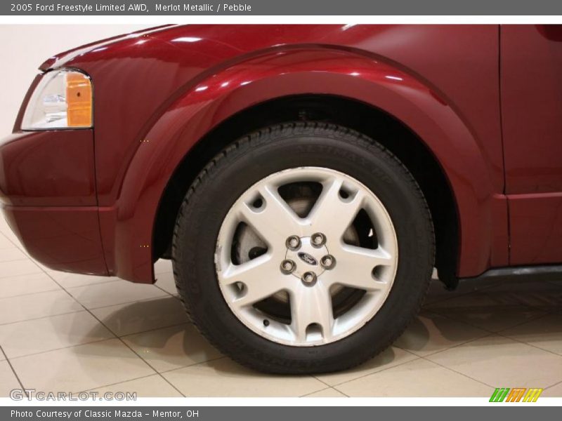 Merlot Metallic / Pebble 2005 Ford Freestyle Limited AWD