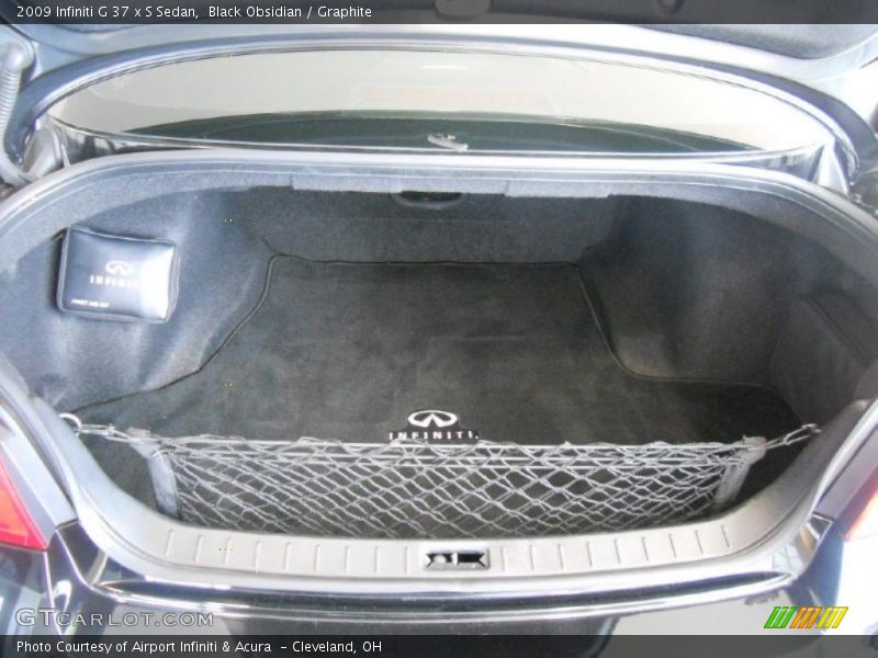  2009 G 37 x S Sedan Trunk