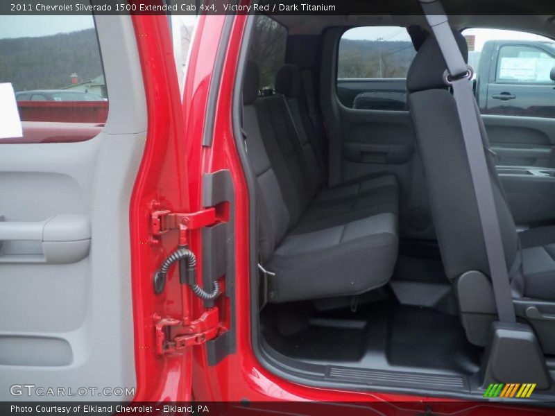 Victory Red / Dark Titanium 2011 Chevrolet Silverado 1500 Extended Cab 4x4