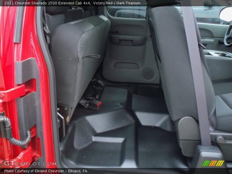 Victory Red / Dark Titanium 2011 Chevrolet Silverado 1500 Extended Cab 4x4