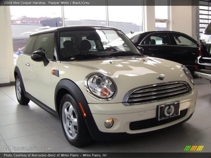 Pepper White / Black/Grey 2009 Mini Cooper Hardtop