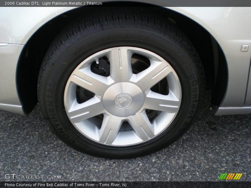Light Platinum Metallic / Titanium 2006 Cadillac DTS