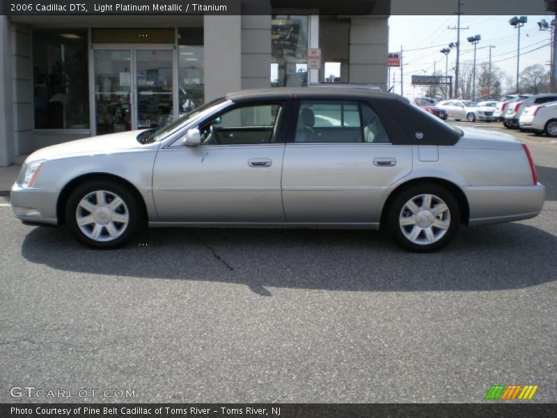 Light Platinum Metallic / Titanium 2006 Cadillac DTS