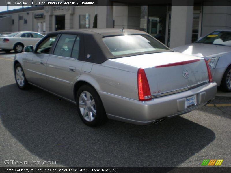 Light Platinum Metallic / Titanium 2006 Cadillac DTS
