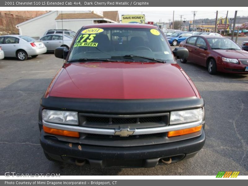 Dark Cherry Red Metallic / Graphite 2001 Chevrolet S10 LS Extended Cab 4x4