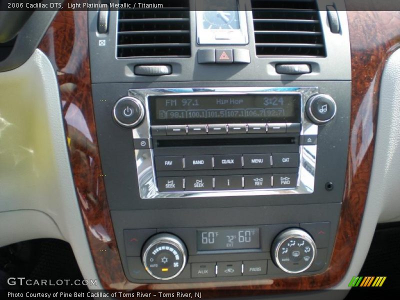 Light Platinum Metallic / Titanium 2006 Cadillac DTS