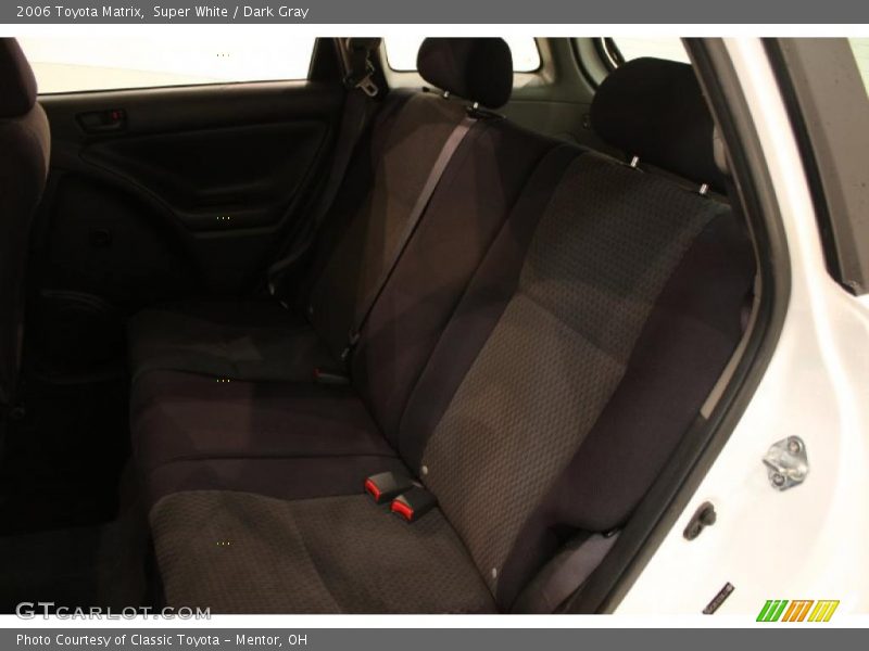 Super White / Dark Gray 2006 Toyota Matrix