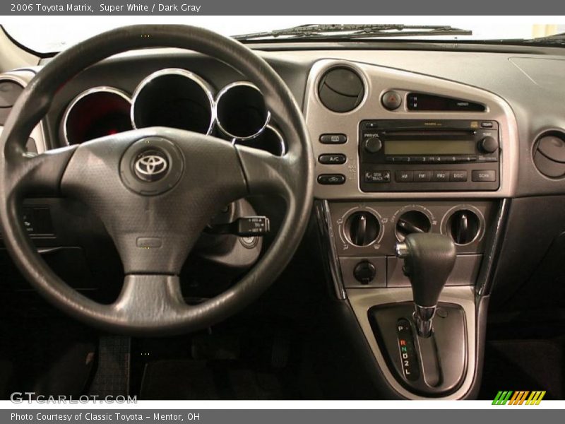 Super White / Dark Gray 2006 Toyota Matrix