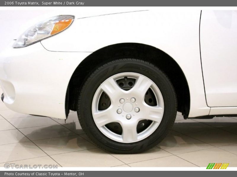 Super White / Dark Gray 2006 Toyota Matrix