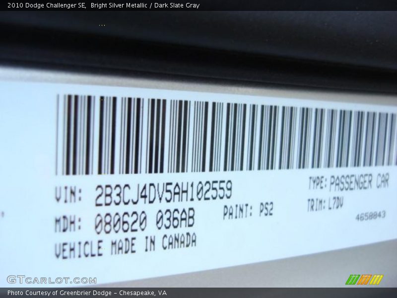 Bright Silver Metallic / Dark Slate Gray 2010 Dodge Challenger SE