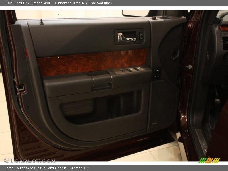 Cinnamon Metallic / Charcoal Black 2009 Ford Flex Limited AWD