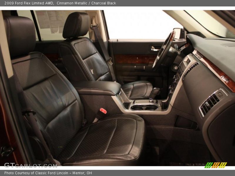 Cinnamon Metallic / Charcoal Black 2009 Ford Flex Limited AWD