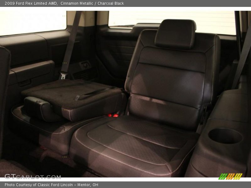 Cinnamon Metallic / Charcoal Black 2009 Ford Flex Limited AWD