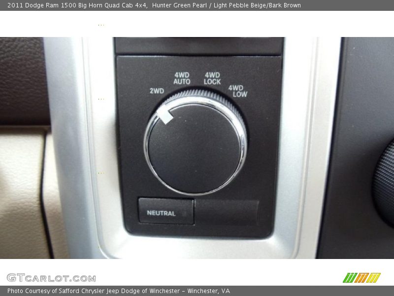 Hunter Green Pearl / Light Pebble Beige/Bark Brown 2011 Dodge Ram 1500 Big Horn Quad Cab 4x4