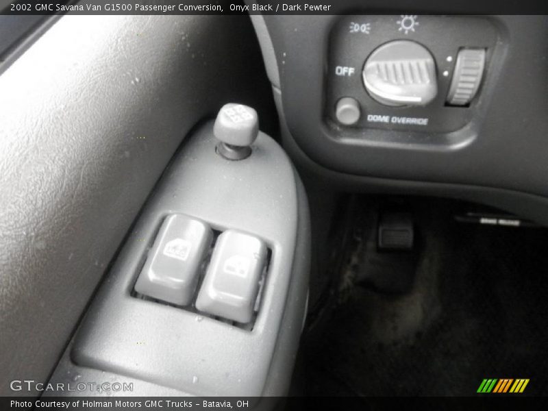 Onyx Black / Dark Pewter 2002 GMC Savana Van G1500 Passenger Conversion