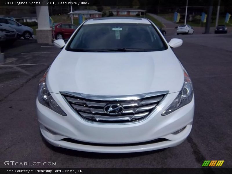 Pearl White / Black 2011 Hyundai Sonata SE 2.0T