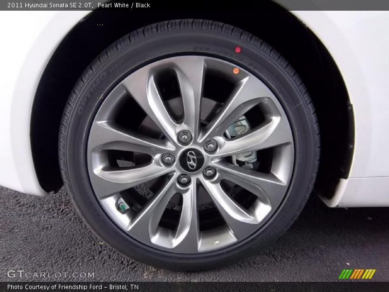 Pearl White / Black 2011 Hyundai Sonata SE 2.0T