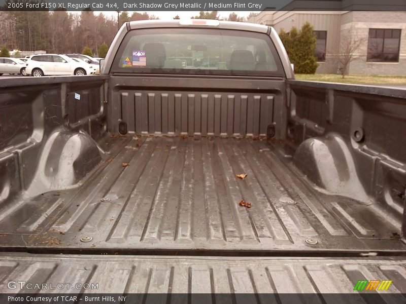 Dark Shadow Grey Metallic / Medium Flint Grey 2005 Ford F150 XL Regular Cab 4x4
