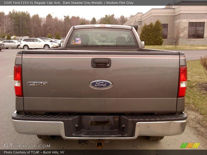 Dark Shadow Grey Metallic / Medium Flint Grey 2005 Ford F150 XL Regular Cab 4x4