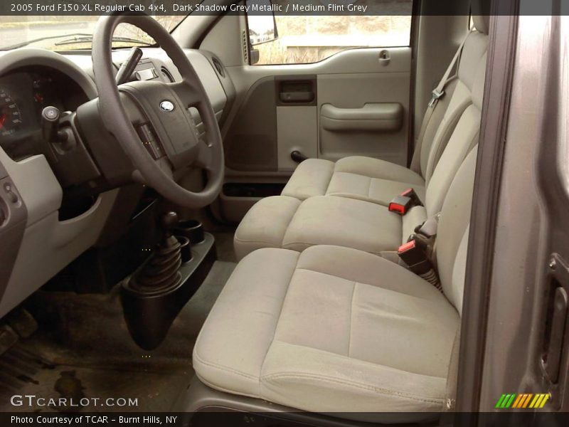 Dark Shadow Grey Metallic / Medium Flint Grey 2005 Ford F150 XL Regular Cab 4x4