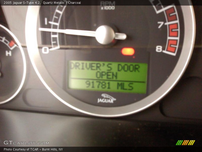 Quartz Metallic / Charcoal 2005 Jaguar S-Type 4.2