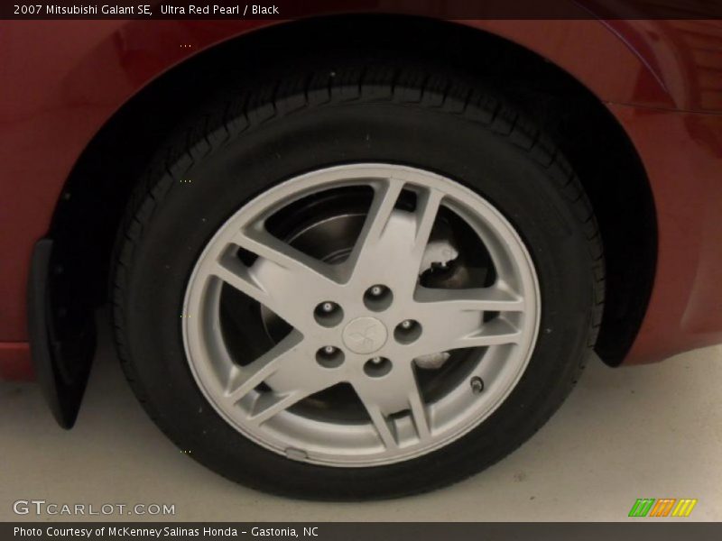 Ultra Red Pearl / Black 2007 Mitsubishi Galant SE