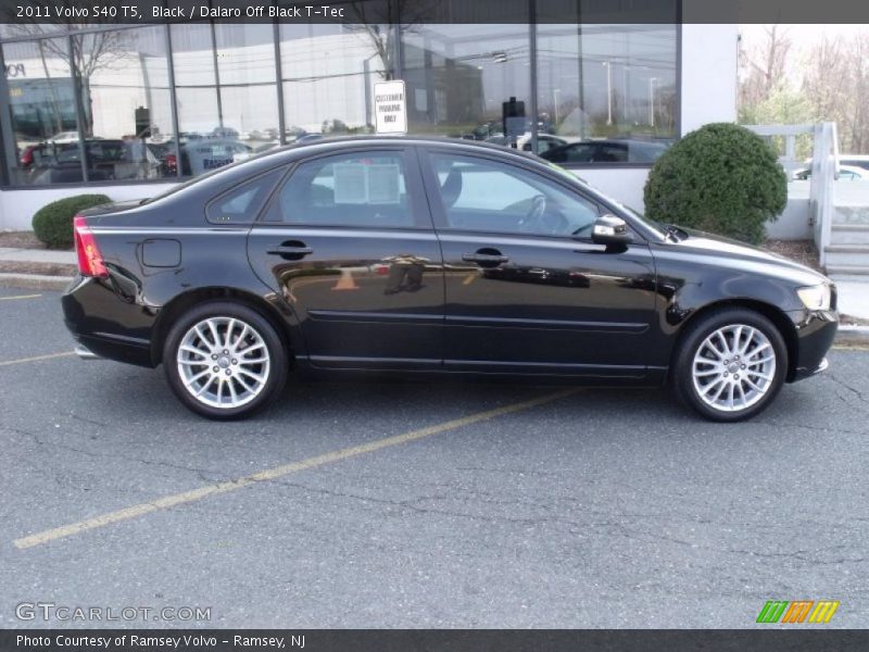  2011 S40 T5 Black