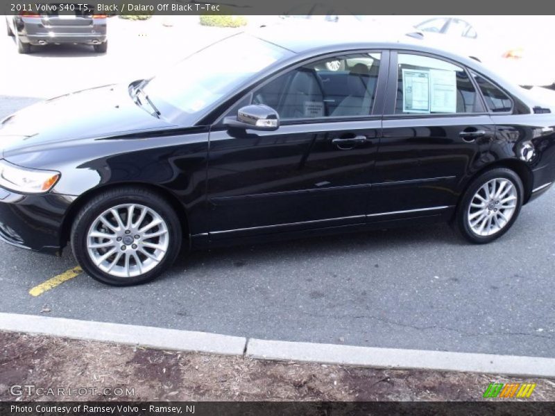 Black / Dalaro Off Black T-Tec 2011 Volvo S40 T5