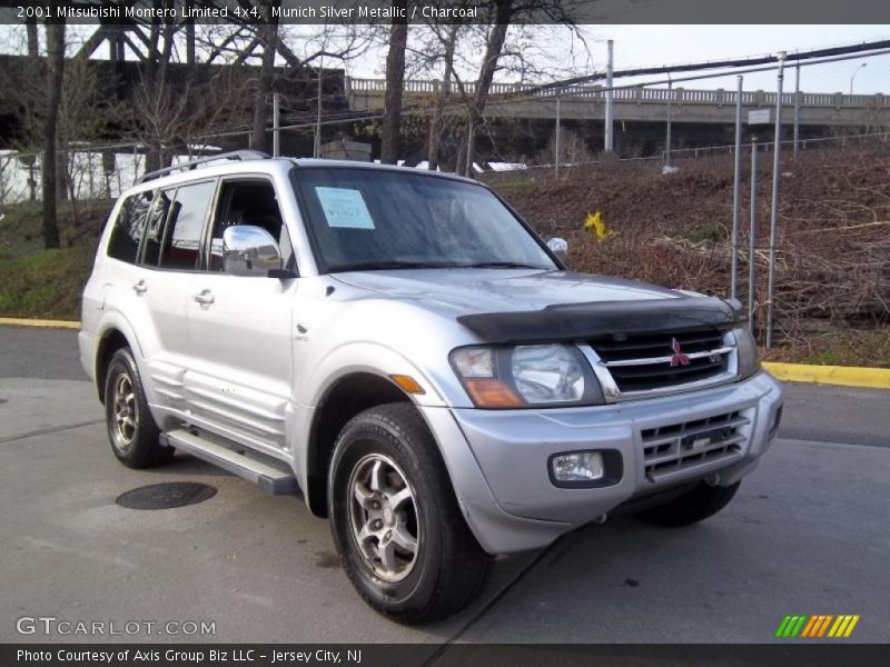 Munich Silver Metallic / Charcoal 2001 Mitsubishi Montero Limited 4x4