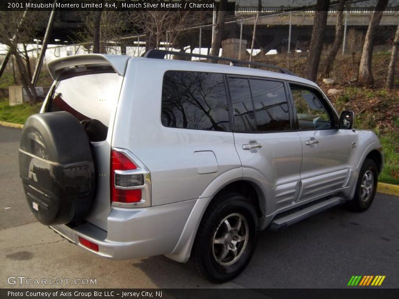 Munich Silver Metallic / Charcoal 2001 Mitsubishi Montero Limited 4x4