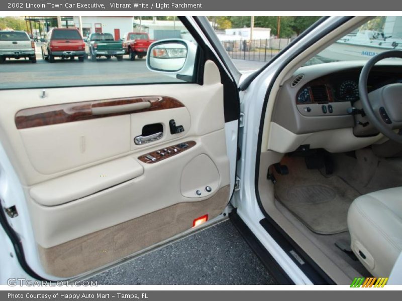Door Panel of 2002 Town Car Executive