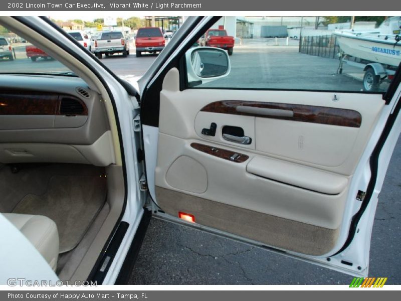 Door Panel of 2002 Town Car Executive