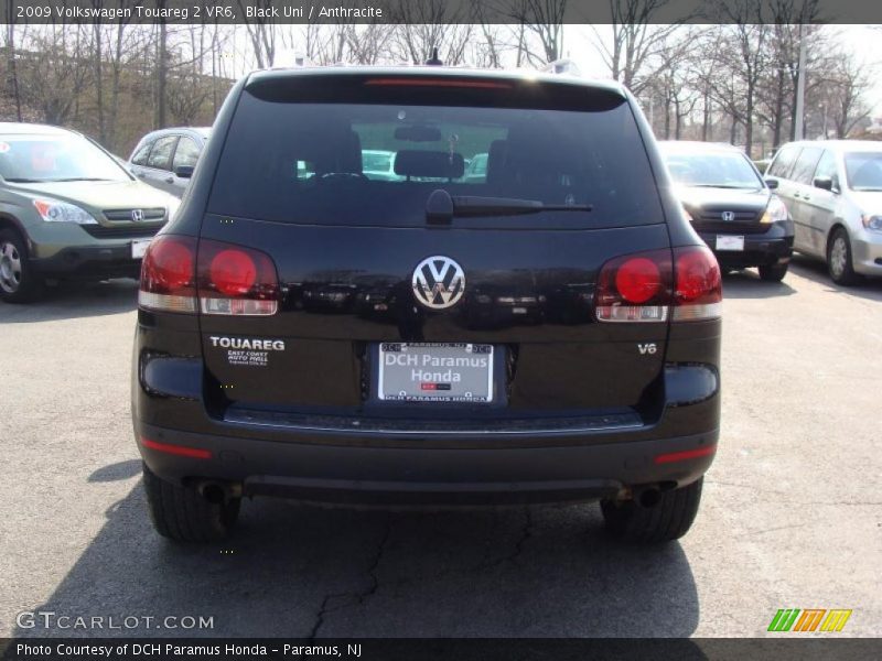 Black Uni / Anthracite 2009 Volkswagen Touareg 2 VR6