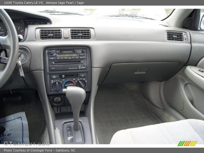 Antique Sage Pearl / Sage 1998 Toyota Camry LE V6