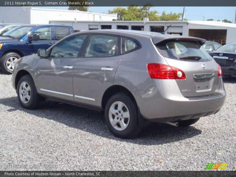 Gotham Gray Metallic / Black 2011 Nissan Rogue S