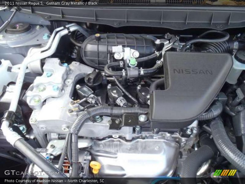Gotham Gray Metallic / Black 2011 Nissan Rogue S
