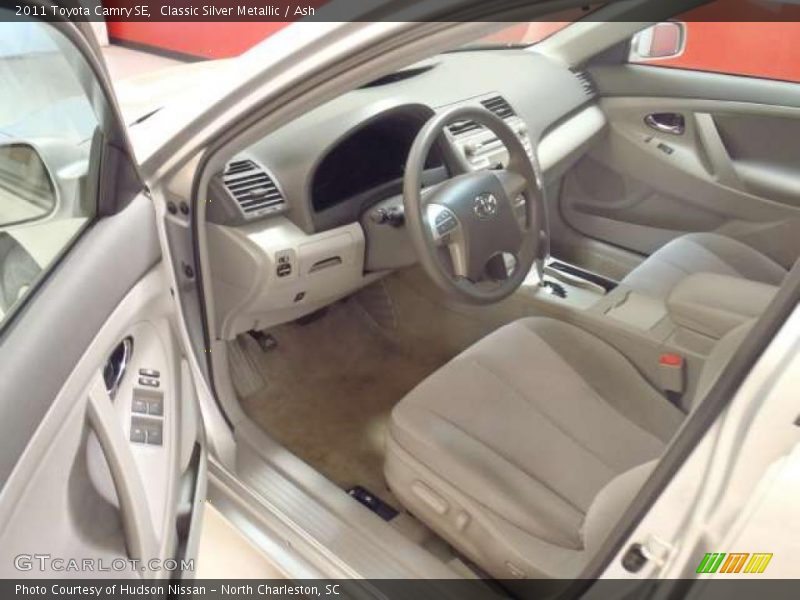 Classic Silver Metallic / Ash 2011 Toyota Camry SE