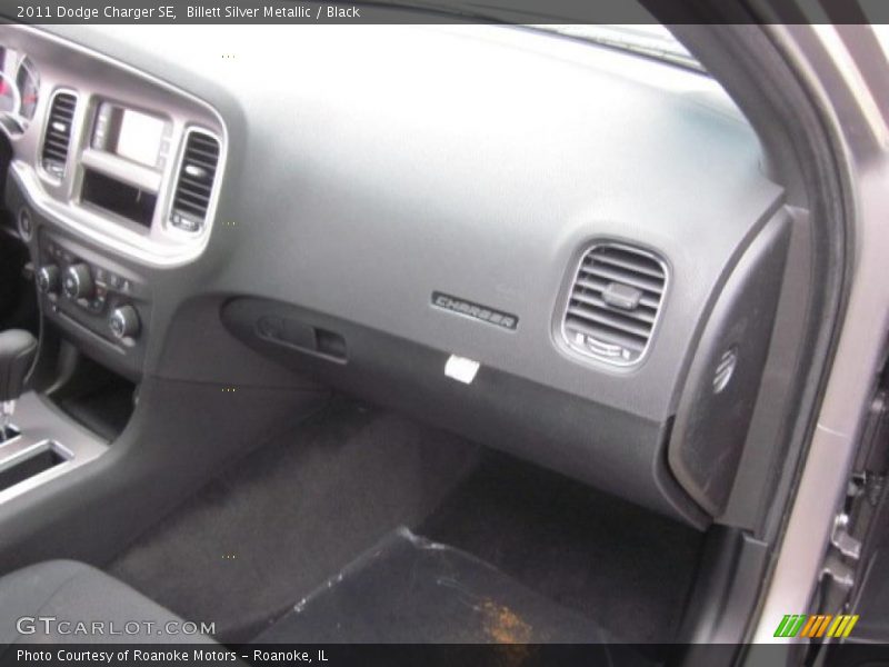 Billett Silver Metallic / Black 2011 Dodge Charger SE