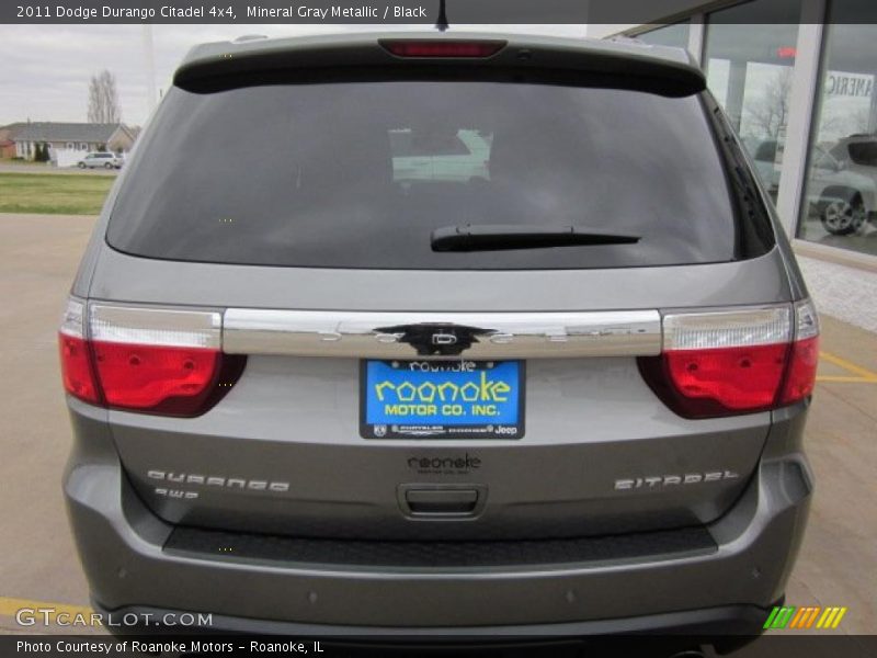Mineral Gray Metallic / Black 2011 Dodge Durango Citadel 4x4