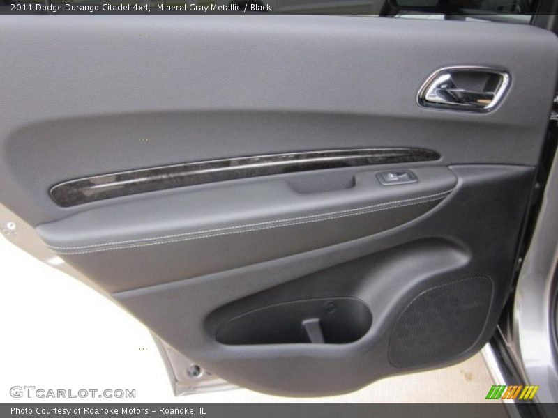 Mineral Gray Metallic / Black 2011 Dodge Durango Citadel 4x4